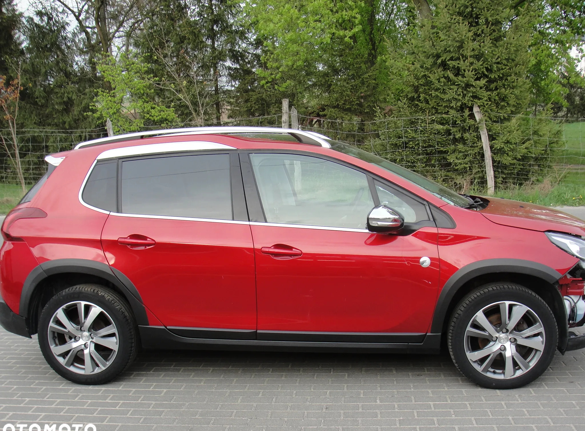 Peugeot 2008 cena 24800 przebieg: 51000, rok produkcji 2016 z Dobrzyca małe 232